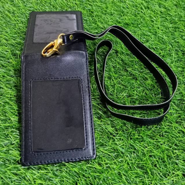 

Name Tag Id Card Tempat Kartu Tali Kulit Hitam 2 muka Magnet Bagus