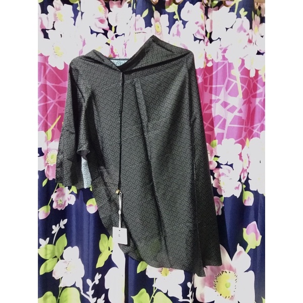 Bergo  black Tapis Slip On New