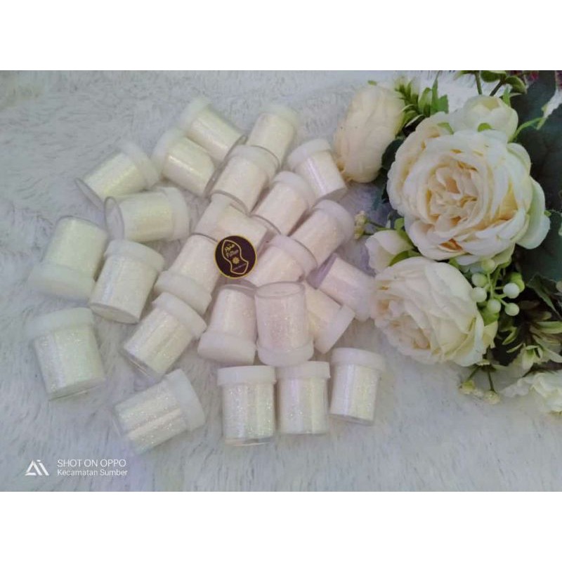 Glitter putih rainbow kasar