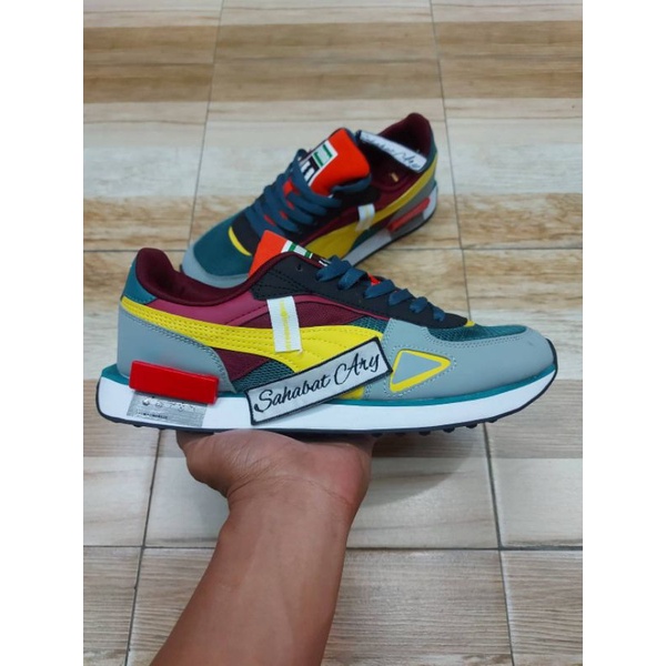 Sepatu Puma Future Rider The Hundreds Multicolor