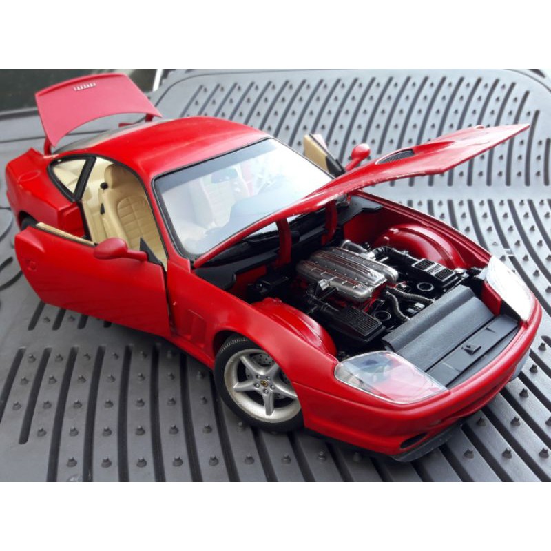 Diecast 1/18 - Ferrari 550 Tahun 1996 - Merk UT Models (AutoArt)