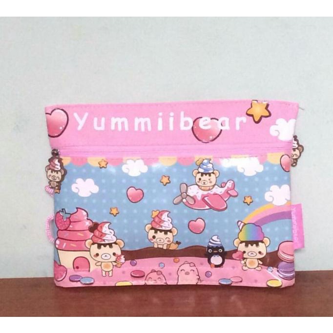 

TERMURAH YUMMIIBEAR MERCHANDISE by Creamiicandy - Pencil Case/TEMPAT PENSIL AESTHETIC/TEMPAT PENSIL ANAK PEREMPUAN/TEMPAT PENSIL LUCU/TEMPAT PENSIL 3D/TEMPAT PENSIL TRANSPARAN/TEMPAT PENSIL LUCU/TEMPAT PENSIL KOREA/TEMPAT PENSIL KAIN/TEMPAT PENSIL