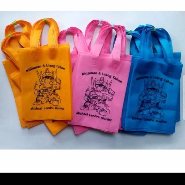 

Tas Ikat 25×35×8 Tas Ulang Tahun SUPER MURAH,Tas Syukuran Pernikahan SUPER MURAH