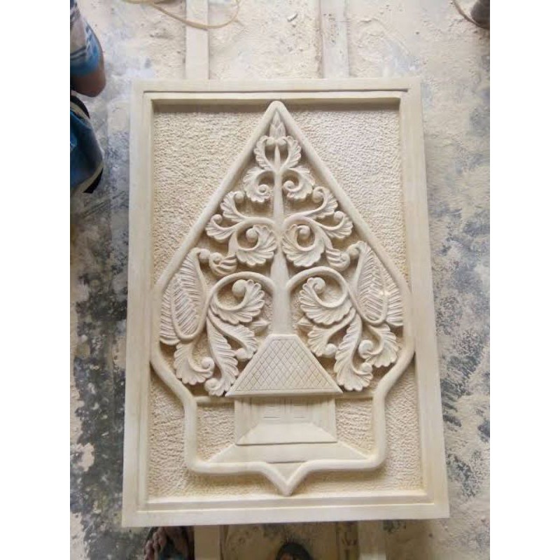 batu ukiran relief batu alam motif Kekayon tempel dinding dekorasi