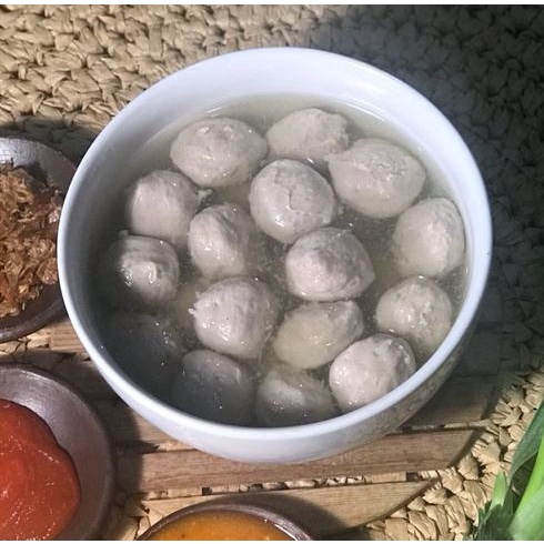 

Bakso Ayam Frozen 250 gram plus Bumbu Kuah dan Sambal