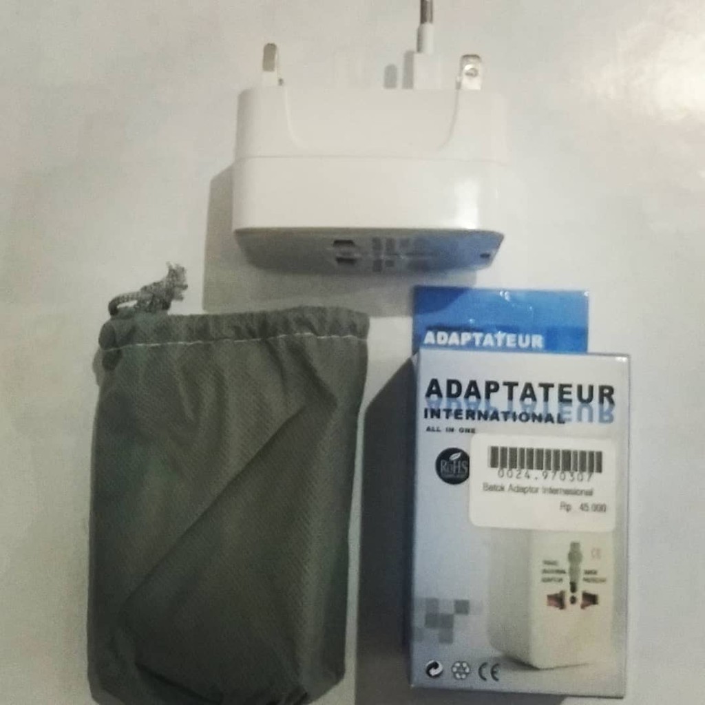 ADAPTOR CHARGER INTERNASIONAL