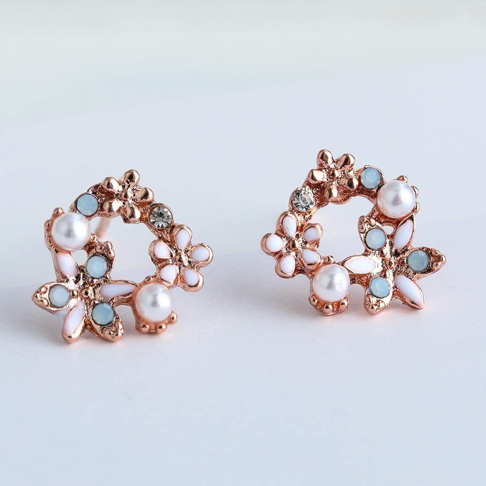 Anting Bunga LILY Manis Wanita Fashion Wreath Cirlce