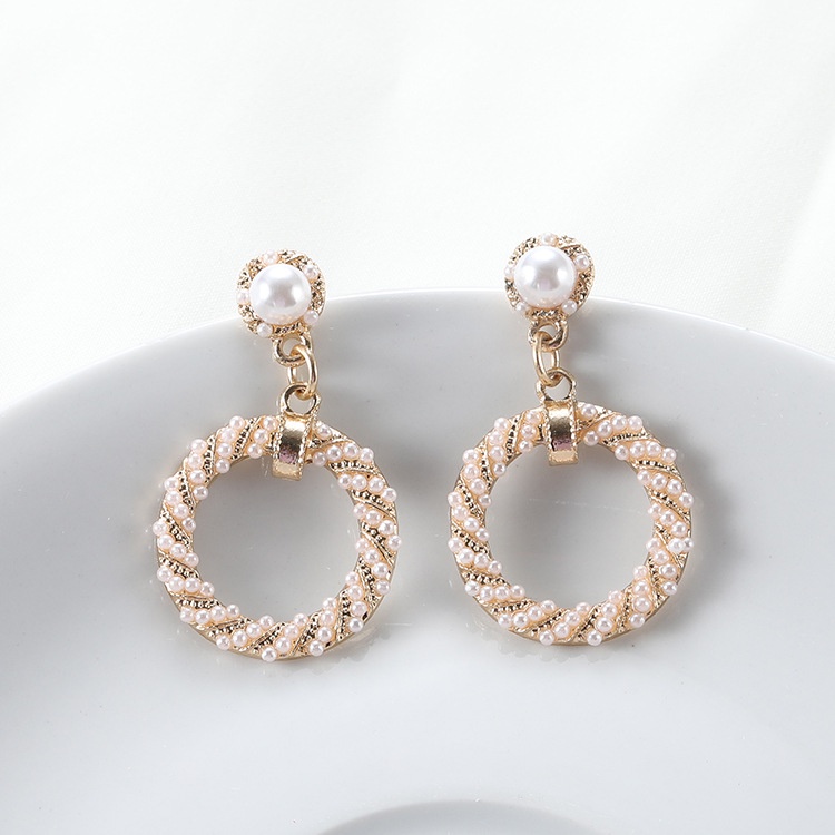 925 jarum perak Korea fashion pearl anting-anting anting-anting niche temperamen all-match lingkaran