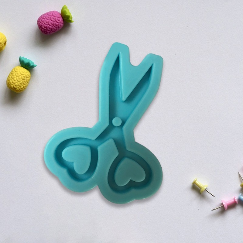 Glitter DIY Love Heart Mini Scissors Epoxy Resin Mold Keychain Pendant Silicone Mould