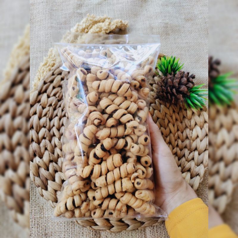 

Snack Sale Pisang Lilit Enak