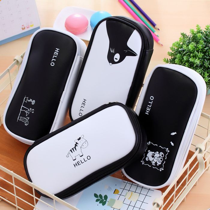 

Tempat Pensil / Pencil Box / Makeup Bag White Black Edition