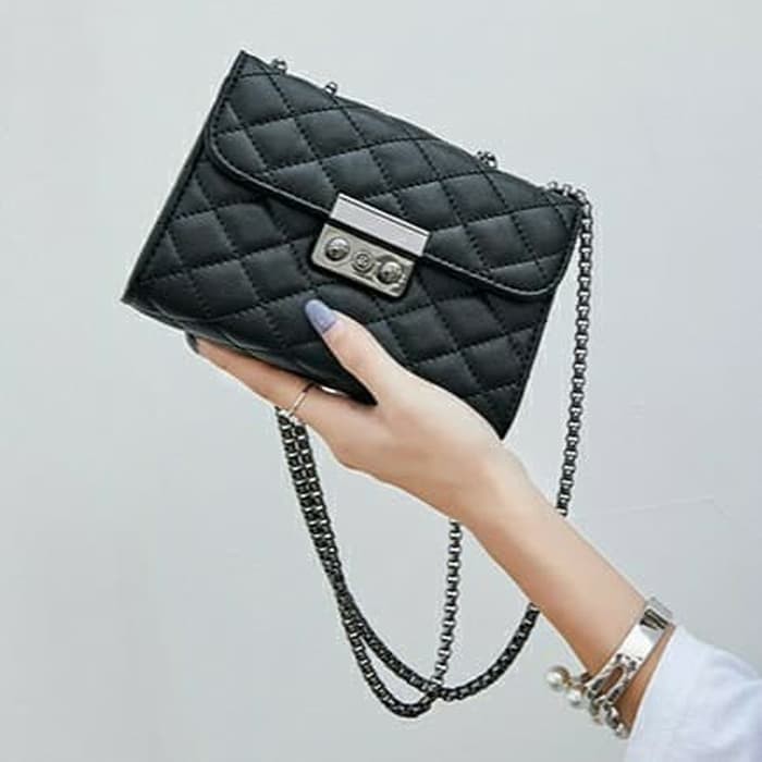 Tas wanita cewek branded import chanel slingbag selempang fashion oke