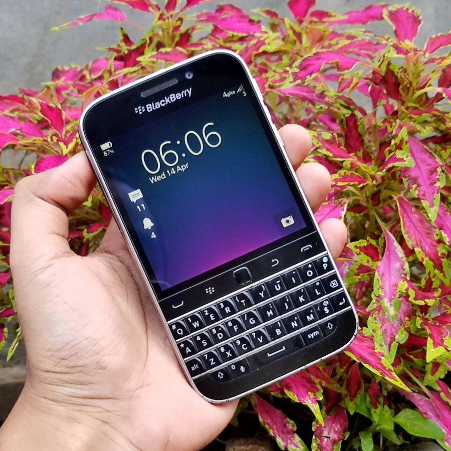 blackberry q20 bb classic