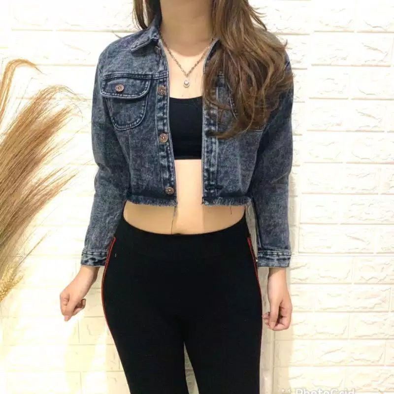 Jaket Jeans Crop  Jaket Rawis  Jaket Crop Wanita Jaket Levis Denim Rp85,000,-