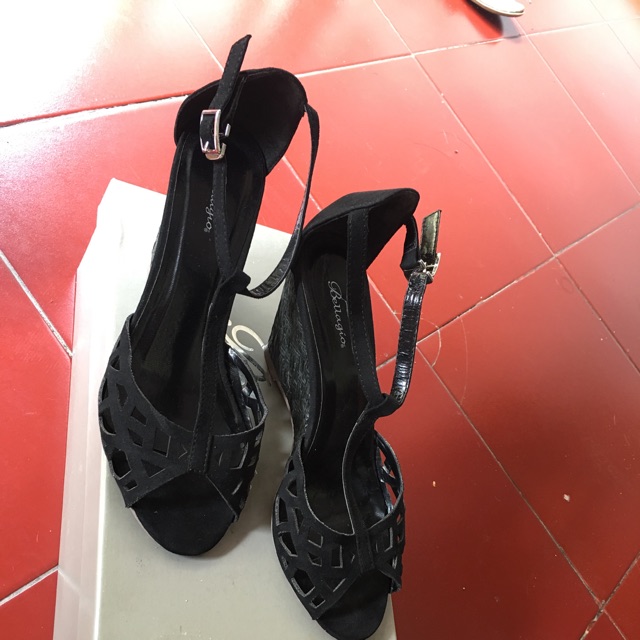 Sepatu sandal bellagio