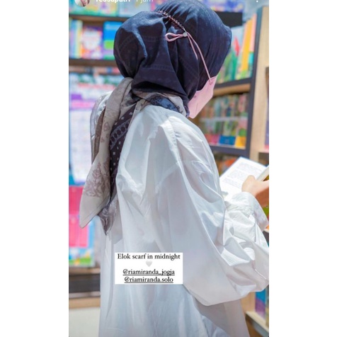 Ria Miranda Lawas Scraf II Elok Scraf Gyalwa Scraf