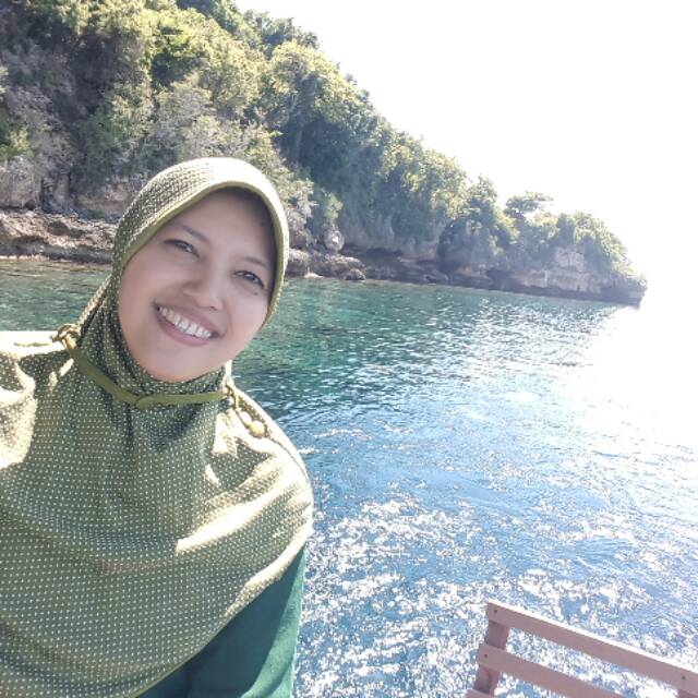 dewi_300