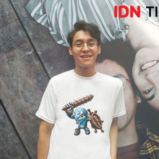 Kaos Skylanders Bath Dolphin Tshirt Unisex