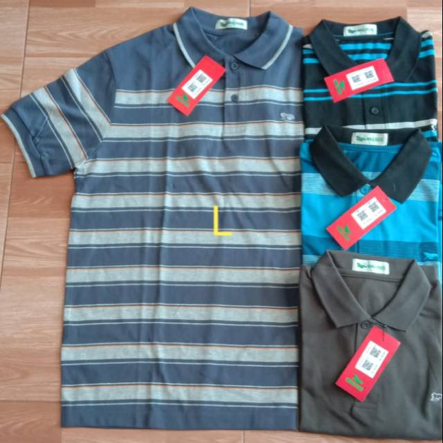 Kaos kerah walrus