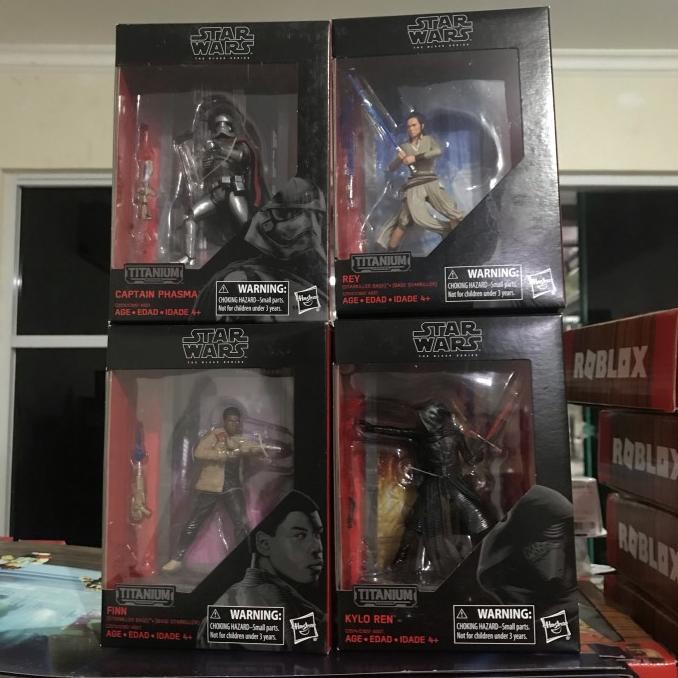 Spesial Harga Hasbro Star Wars The Black Series Diecast Titanium Series Figure