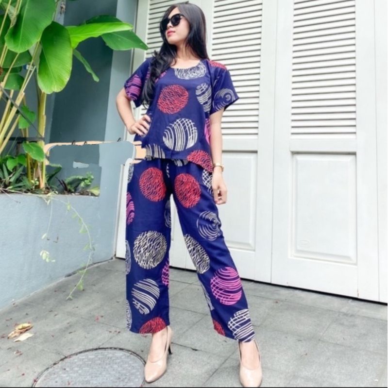 setelan tie dye lengan pendek
