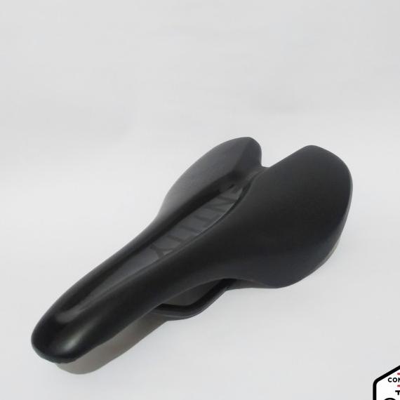 Sadel Saddle Entity Flux 2 Polygon Strattos S5/S7/S8