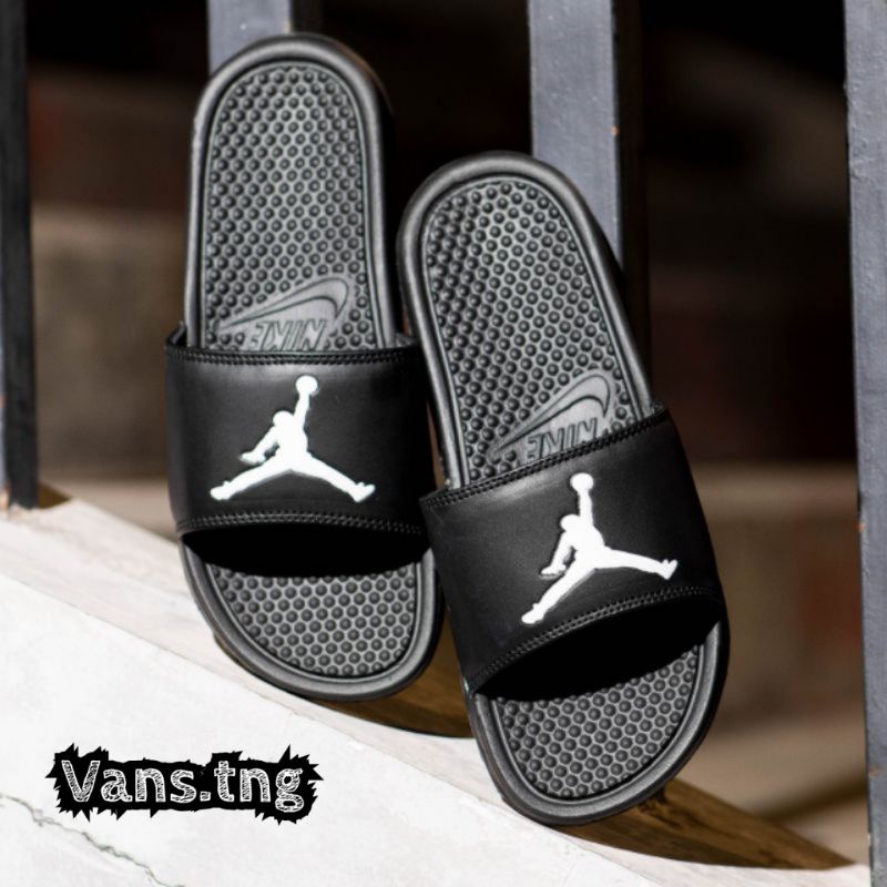 Sandal Slide Nike Air Jordan White Premium / Sandal Slop Nike Jordan/Sendal Flip-Flop pria wanita /Sandal Slide Import