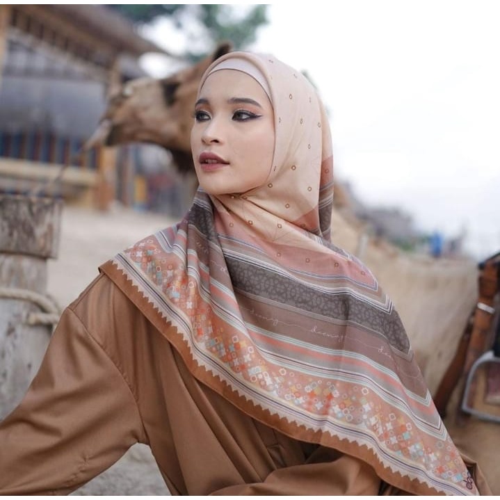 (DEFECT SALE) HIJAB SEGIEMPAT / PASHMINA / DENAY / BERGO / AZARA / ANSANIA / VOAL / HIJAB IMPORT