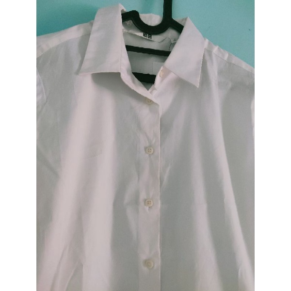 Baju putih polos uniqlo