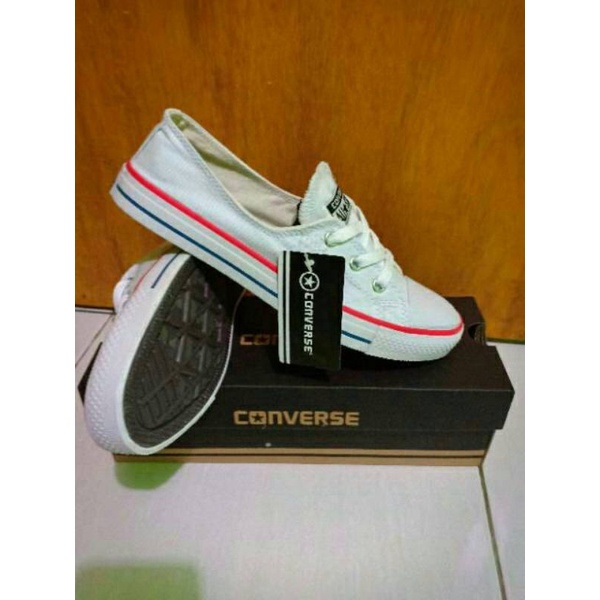 Sepatu Converse all star Sneakers Cewek Lobang 3