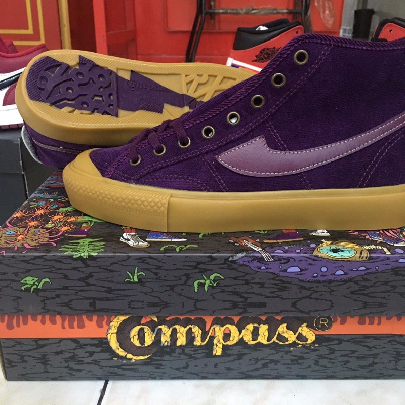 Compass Vintage KPR Rey Marshall