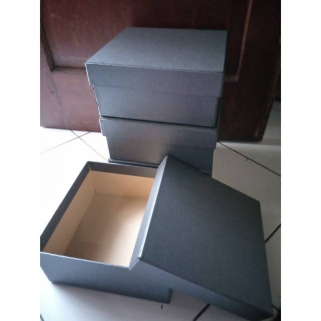 

giftbox kotak - giftbox tempat kado - kotak kado ukuran 20x20x8