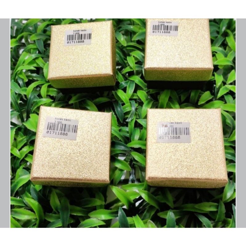 

kotak kado5×5cm