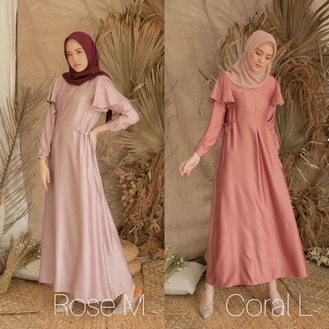 Rinjani Plain Dress Wearing Klamby