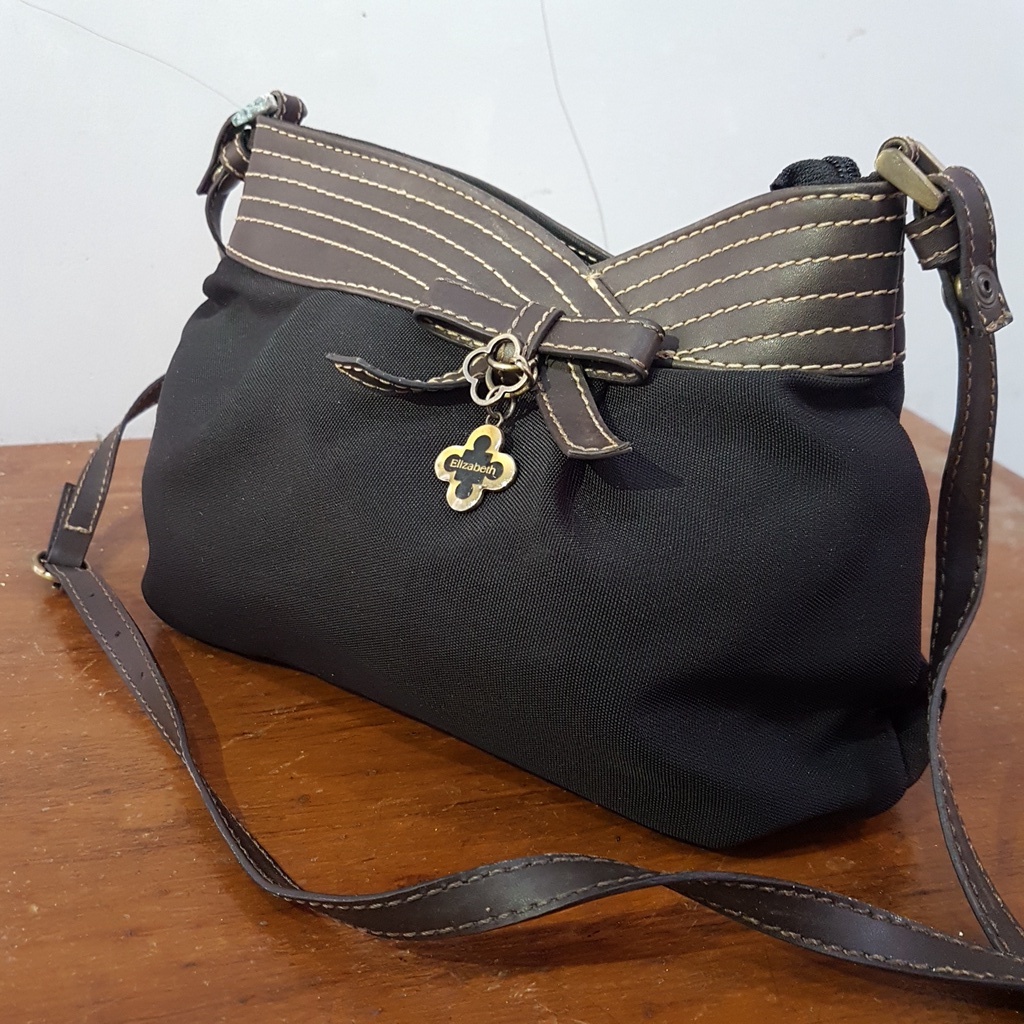 Preloved Slingbag Elizabeth  Tas Selempang Elizabeth