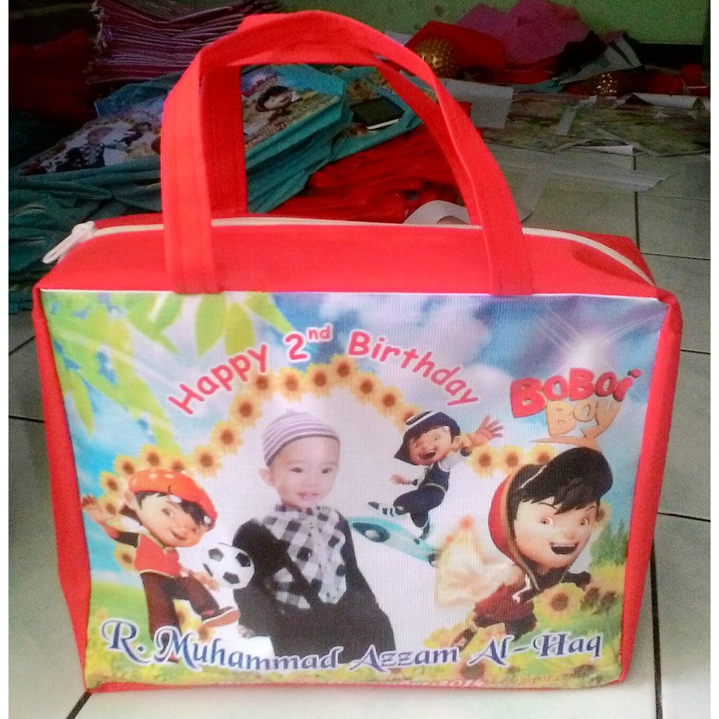 

Tas souvenir ulang tahun model resleting tenteng