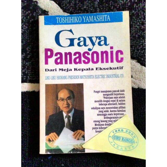 

Buku Gaya Panasonic Dari Meja Kepala Eksekutif