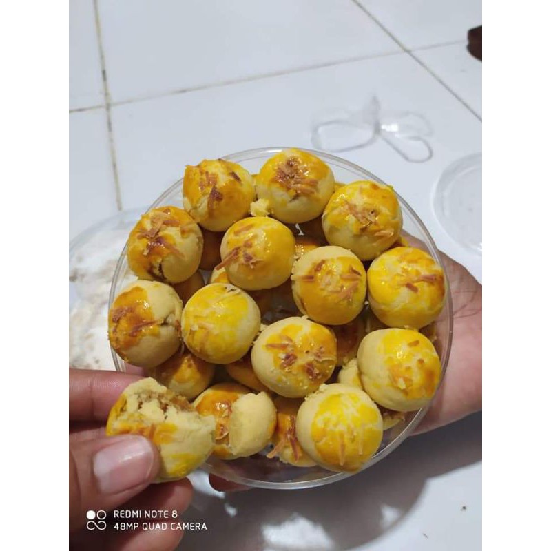 

Nastar Nanas Toples