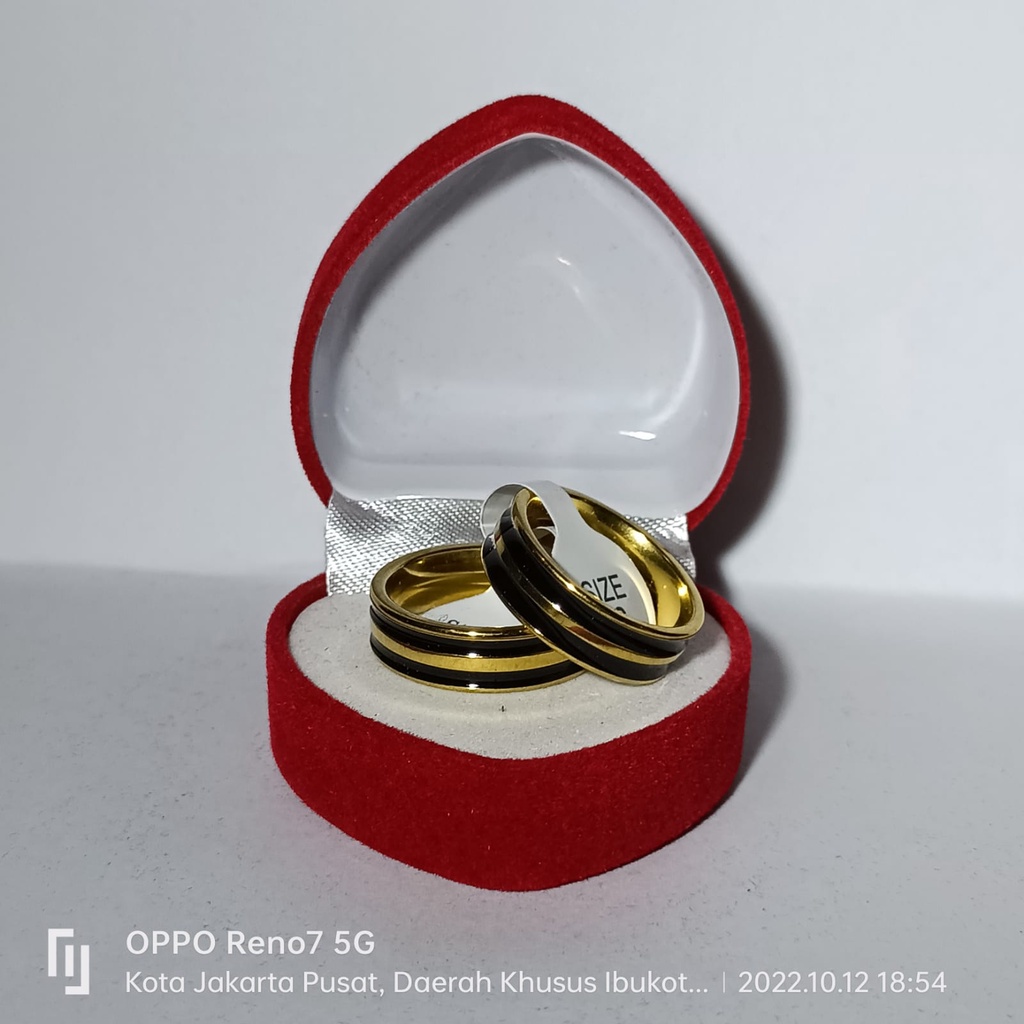 CINCIN COUPLE SEPASANG GOLD GARIS  FREE Kotak , 1 PASANG/ CINCIN NIKAH, ROSEGOLD IMPORT Titanium Lapis Emas