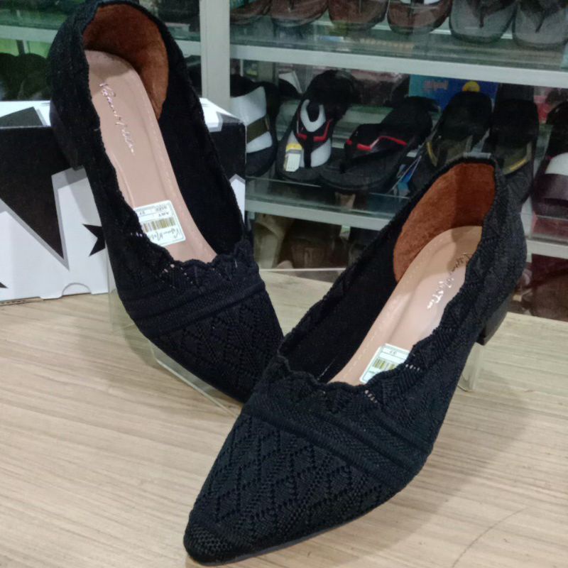 pansus cantik wanita rajut import hak 3 cm rajut Martin hitam