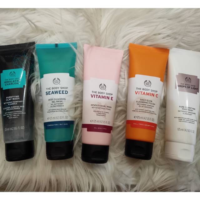 Facewash the body shop vitamin e  drops of light