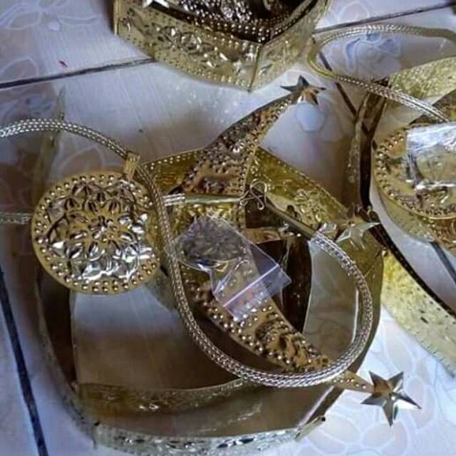 Aksesoris pernikahan adat Rote NTT