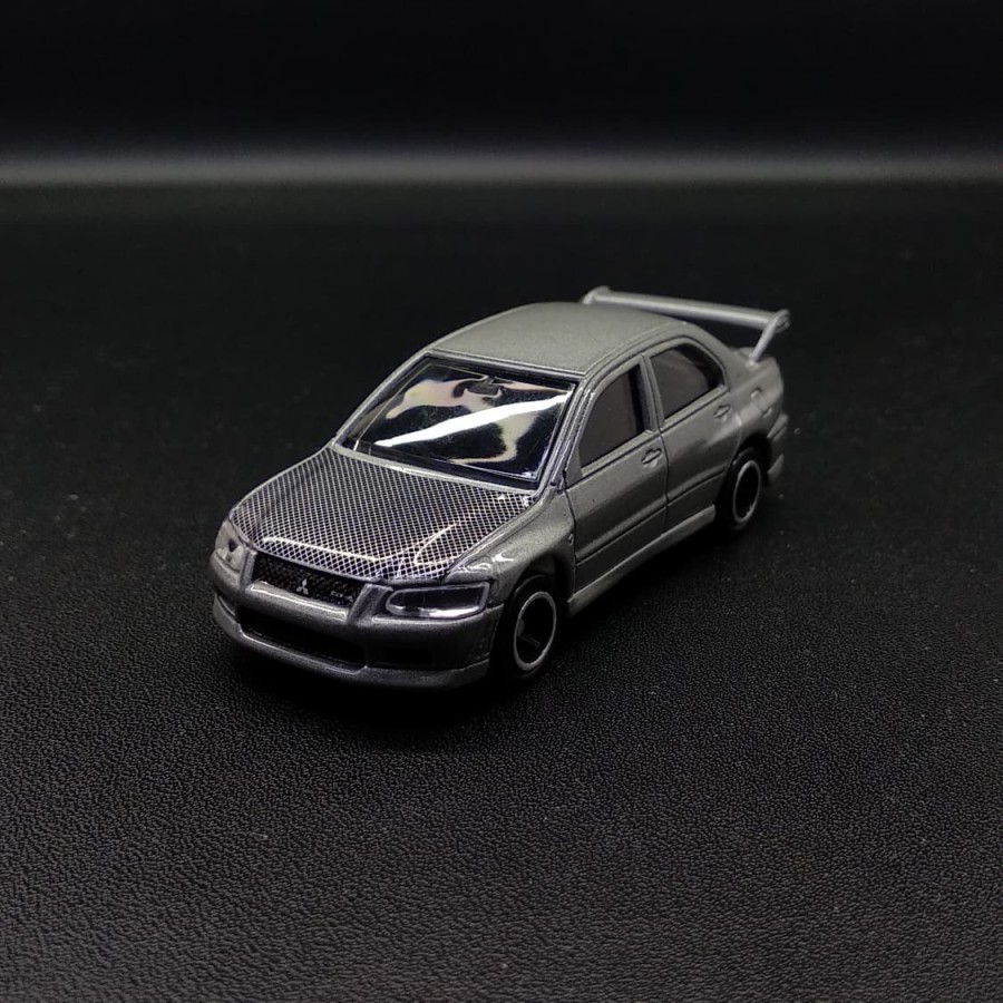Tomica lancer Evo VII Carbon