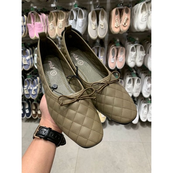 RUBI Flat shoes (jastip)