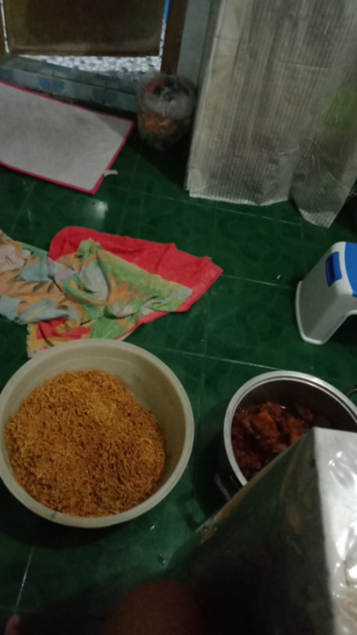 Sendok Makan Bening ( Isi 100 Pcs )