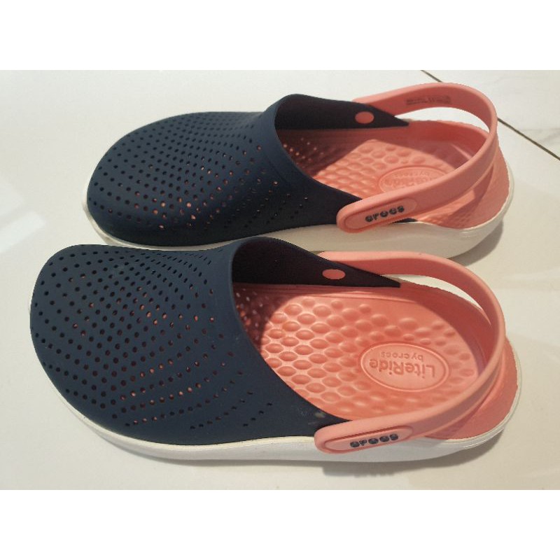 Crocs LiteRide original preloved (size w6)