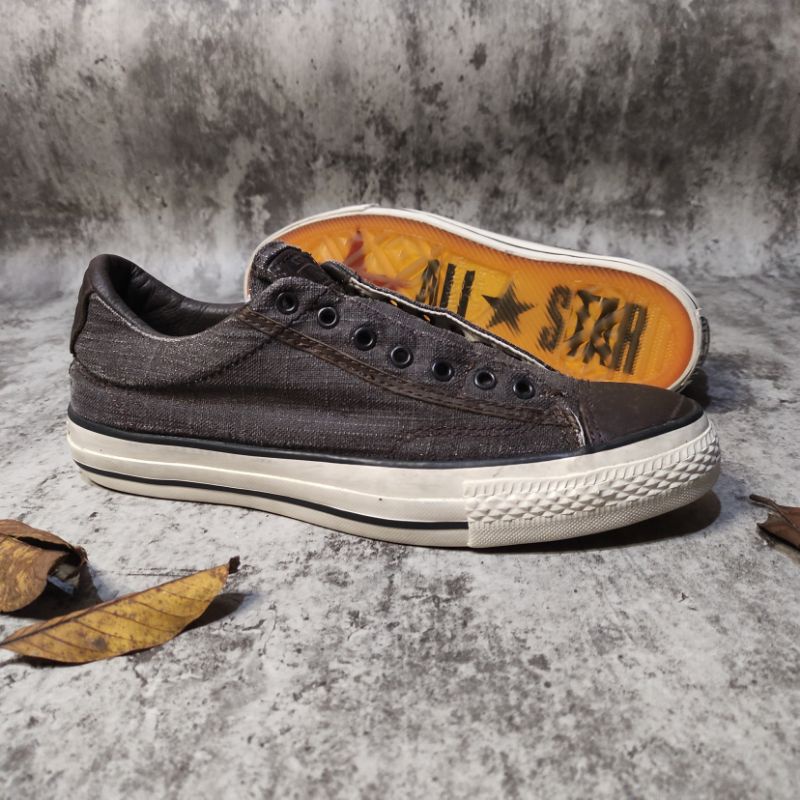 converse x john varvatos slip on ( no acdc metallica black sabbath the doors )