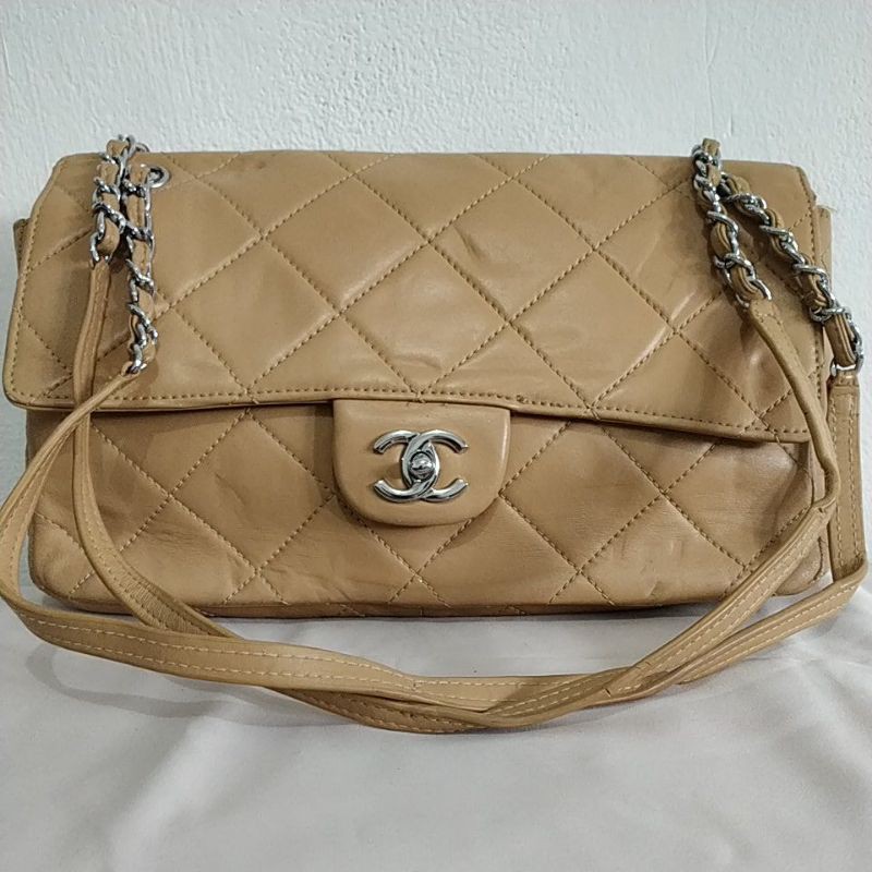 Preloved Tas kulit Chanel
