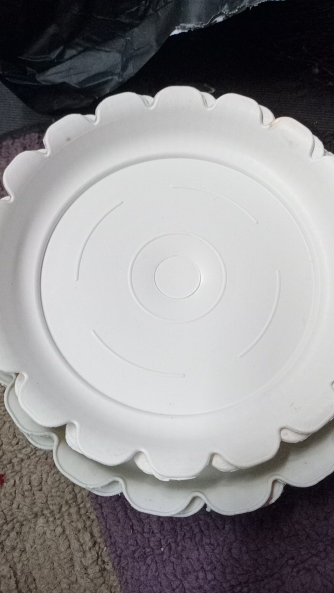 Tatakan Kembang Tawon No 17 Putih