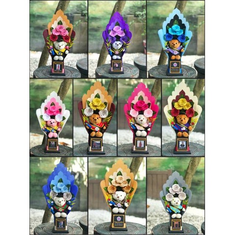 (1 HARI JADI ) BUKET BUNGA BONEKA BERUANG WISUDA MURAH FREE NAMA WISUDAWAN + LOGO UNIVERSITAS + FOTO